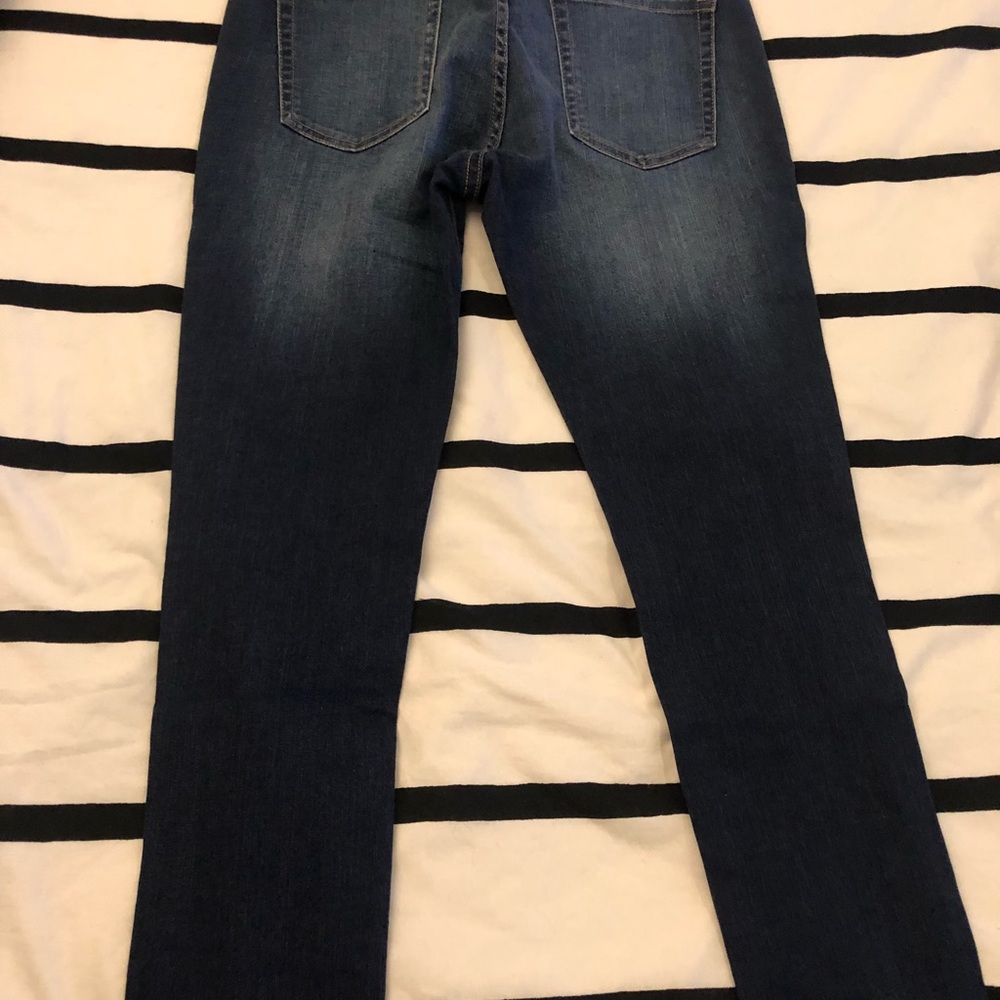 Skinny jeans 72% cotton 19% polyester